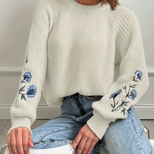 Women's Floral Embroidered Round Neck Sweater