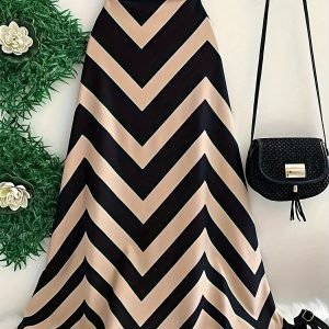 Geometric Print High-Waisted A-Line Maxi Skirt - Modern Style