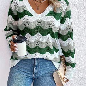 Women's Plus Size Hollow-Out V-Neck Sweater