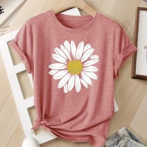 Women's Daisy Print Short-Sleeve T-Shirt - Fashionable Floral Crew-Neck Top